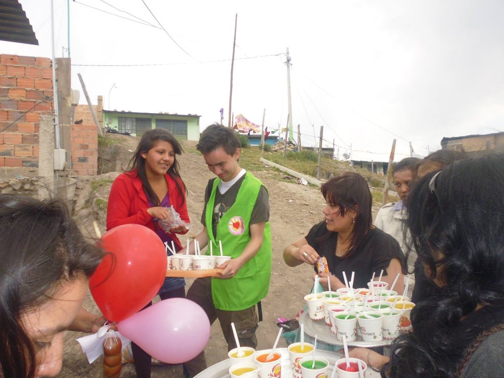 angelo cardona participa en proyectos para el fomento de la justicia social en soacha